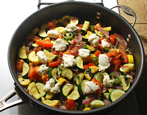 zucchini-tomato-goulash-stove Zucchini Tomato Goulash